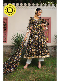 POMCHA - Roop Rang Hand Block Anarkali (Set of 3)