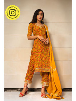 POMCHA - Mustard Yellow Hand Block Print Kurta (Set of 3)