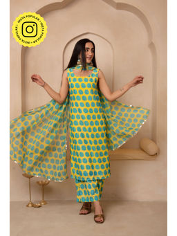 POMCHA - Dhoop Chaav Green Polka Dot Muslin Kurta with Pant and Dupatta (Set of 3)