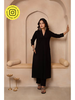 POMCHA - Dhoop Chaav Sama Black Cotton Co-Ord (Set of 2)