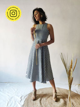 WHY SO BLUE - Checkered Bloom Monochrome Midi Dress