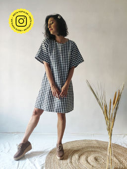 WHY SO BLUE - Checkered Monochrome Tie-back Mini Dress