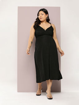 Qurvii - Stylish Black Midi Dress