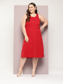 Qurvii - Solid Red Rib Slim Dress