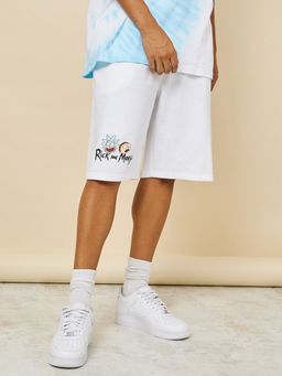 Styli - White Rick & Morty Character Hem Placement Print Oversize Shorts