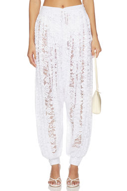 Mariandree Gaitan - Lia Pant