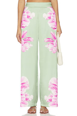 MISA Los Angeles - Izzie Pant