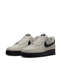 Nike - Men's Air Force 1 '07 Sneakers