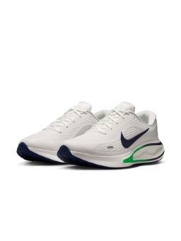 Nike - White Men's Journey Run Running Shoes