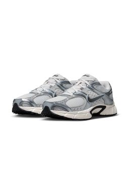 Nike - Men's V5 Rnr Sneakers