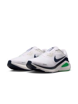 Nike - White Men's Structure 26 Running Shoes