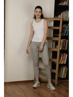 VIEVIANA - Womens White Sleeveless Rib Top