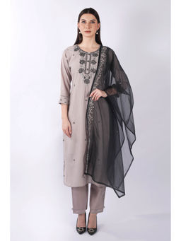 SHRUTI GOYAL - Grey Embroidered Kurta with Pant and Dupatta (Set of 3)