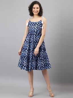 Deebaco - Navy Blue Chevron Tie-Dye Printed Fit and Flare Dress
