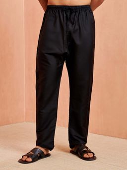 Vastramay - Men Black Solid Viscose Pyjama