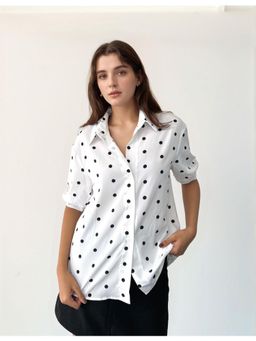 Outzidr - White Polka Dot Relaxed Street Style Shirt