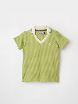 Blue Giraffe - Boys Green Polyester Collar Neck T-Shirt