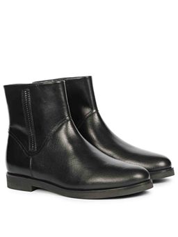Saint G - Ryann Black Leather Handcrafted InSide Zippers Ankle Boots