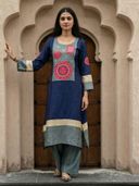 Navy Blue color option, Currently selected