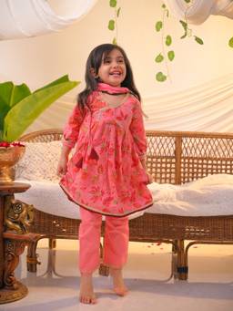 Polka Tots - Cotton Full Sleeve Floral Kurti Pant And Dupatta - Pink
