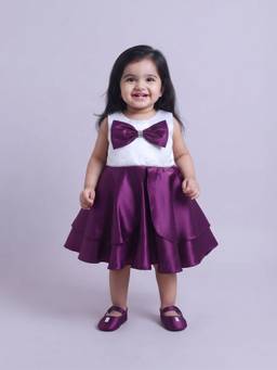 Blabber - Woven Satin Wear Frock With Bow Applique And Booties - Purple (Pack Of 2)