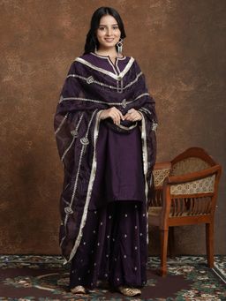 Gahan - Womens Burgundy Silk Blend Kurta & Palazzo with Organza Embroidered Dupatta