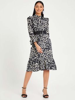 Styli - Black Long Sleeves Animal Print A-line Midi Dress
