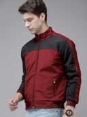 Maroon color option, Currently selected