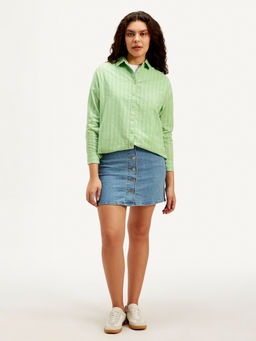 Levi's - Women's Stripes Spread Collar Shirt