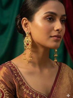 Zoey - Women Gold Toned Drop Earrings