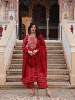 Juniper - Red Ethnic Motif Printed Polycotton Kurta Kurta with Pant & Dupatta (Set of 3)