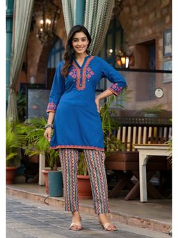 Juniper - Blue Thread Embroidered Liva Rayon Short Kurta with Pant (Set of 2)