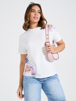 Styli Elevate - Women White Regular Fit Floral Placement Print T-Shirt