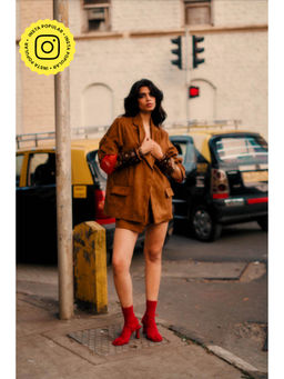 Style Junkiie - Tanned Oversized Statement Blazer