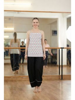 Tikhi Imli - Sleeveless White Pure Cotton Kurti with Farshi Salwar