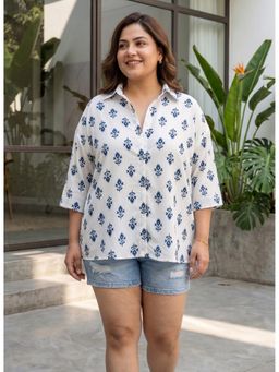 Qurvii - White Floral Print Drop Shoulder Shirt