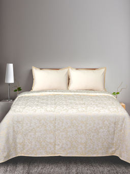 Saral Home - Kanan Ivory Cotton Bedsheet with Two Pillow Covers (Set of 3)