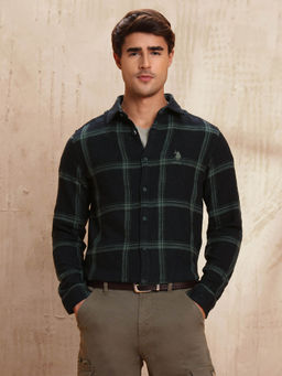 U.S. Polo Assn. Denim Co. - Men Black Pure Cotton Slim Fit Checks Shirt