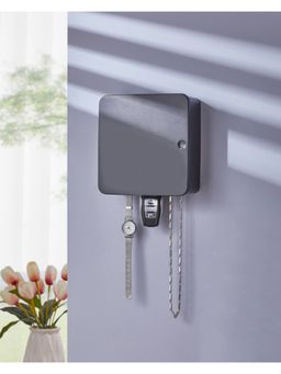 ARHAT ORGANIZERS - Closed Key Rack