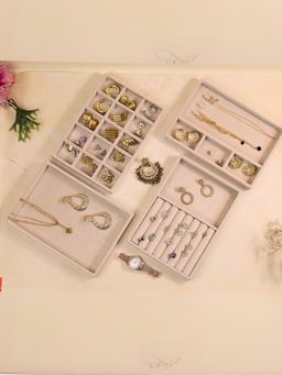 The Big Trove - Set Of 4 Cream Velvet Jewellery Organizer Trays For Wardrobe Closet