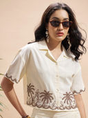 Off White color option, Currently selected