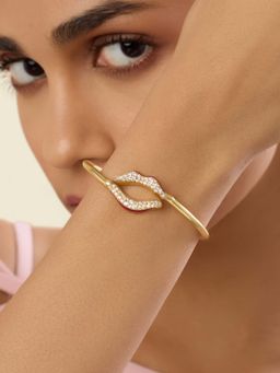 Isharya - White Deliria Lip Cuff In 18Kt Gold Plated