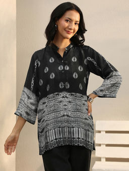 Libas - Black Geometric Printed Panelled Top