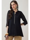 Black color option, Sold out, Currently selected