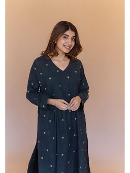 The Indian Ethnic Co. - Ritika Green Dabu Cotton Jhabba Kali Kurta