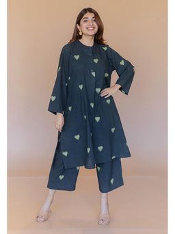 The Indian Ethnic Co. - Ayaat Green Dabu Cotton Anti-Fit Kurta