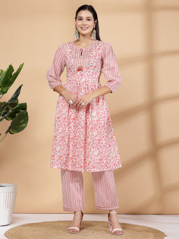 Nayam by lakshita - Women Pink Ethnic Motif Floral Printed Kurta with Pant (Set of 2)