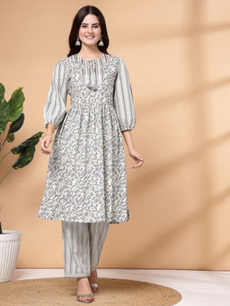 Nayam by lakshita - Women Grey Ethnic Motif Floral Printed Kurta with Pant (Set of 2)