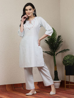 Nayam by lakshita - Blue Embroidered Kurta with Pant (Set of 2)