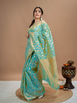 Hella Fashions - Blue Floral Saree with Unstitched Blouse